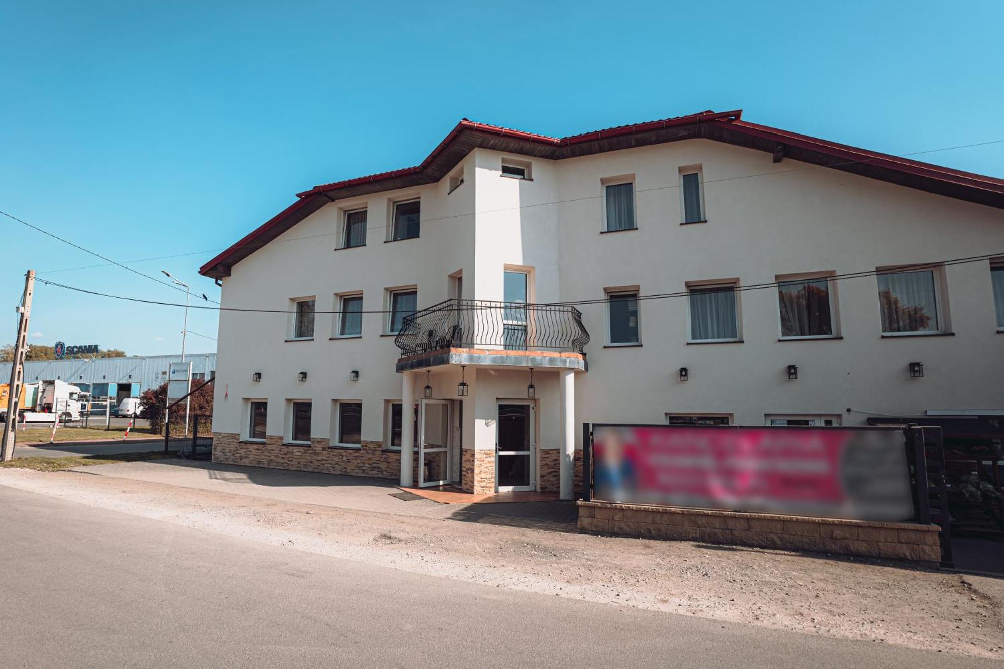 Kalwados Hotel Radzymin Exterior photo